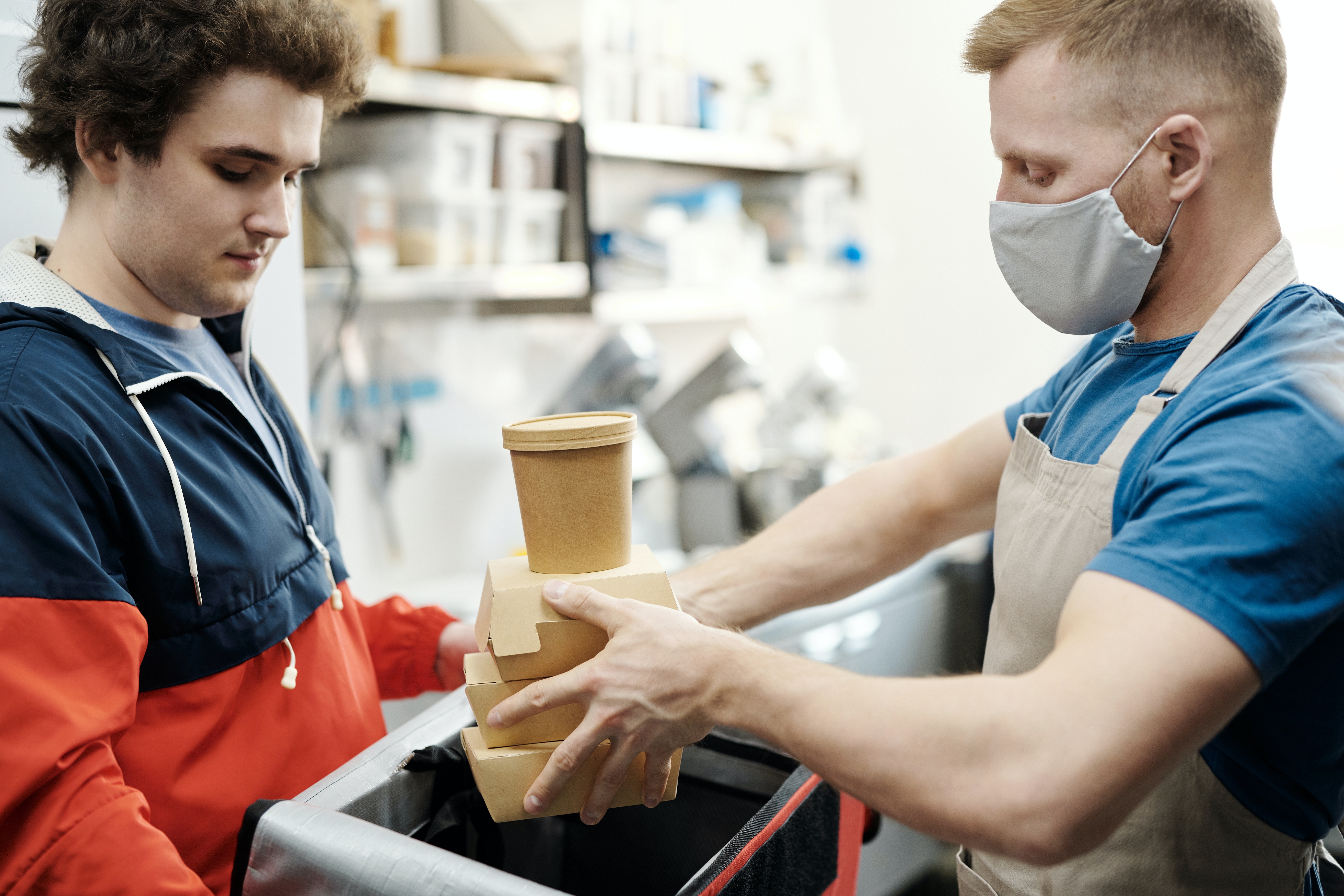Featured image for article: Under Wraps: What’s Next for Off-Premises Packaging?